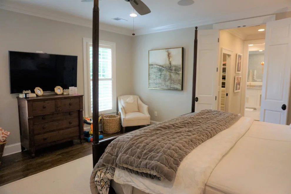 Fairview Avenue remodeling and expansion by Majestic Builders, Inc. - Photo 60