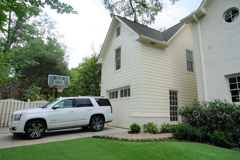 Fairview Avenue remodeling and expansion by Majestic Builders, Inc. - Photo 8