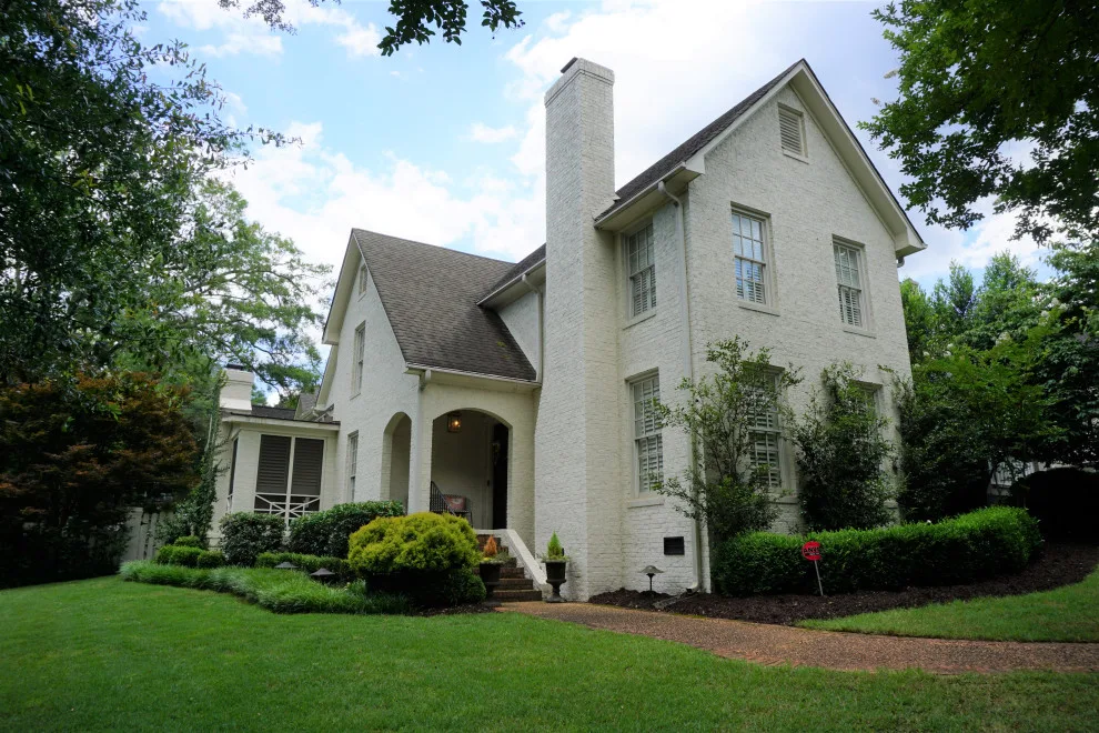 Fairview Avenue remodeling and expansion by Majestic Builders, Inc. - Photo 32