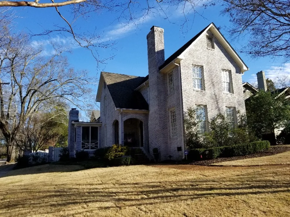 Fairview Avenue remodeling and expansion by Majestic Builders, Inc. - Photo 27