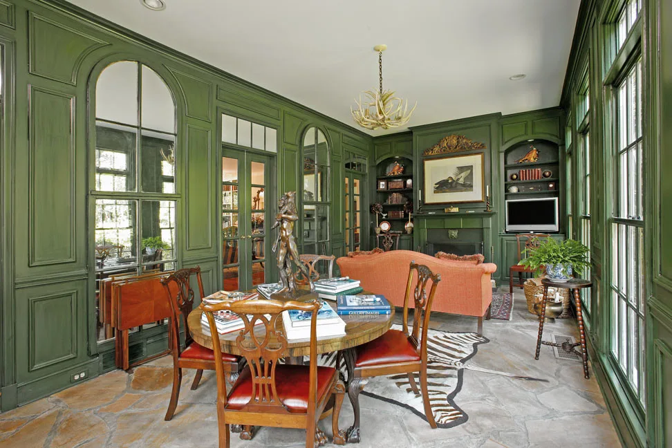 Country Family Residence by The Lee W. Robinson Company - Photo 4