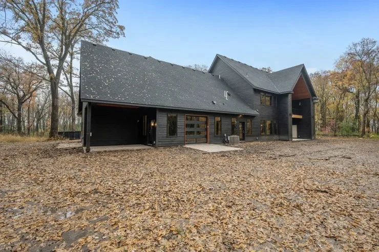 Farmington Inn by Redstone Design Build LLC - Photo 16