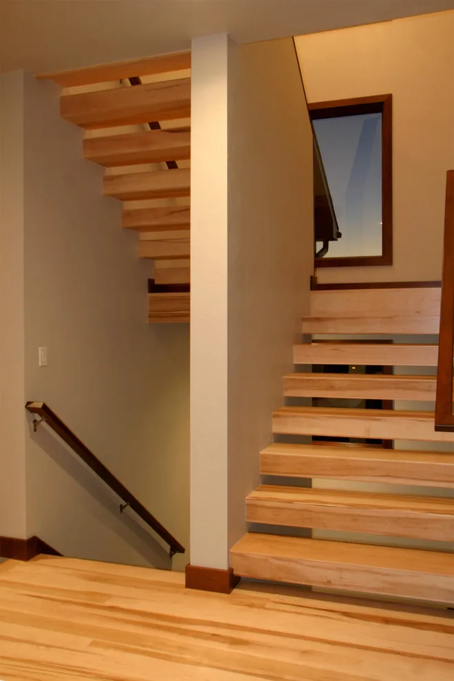 Entrances and Staircases by Bay Lakes Builders - Photo 26