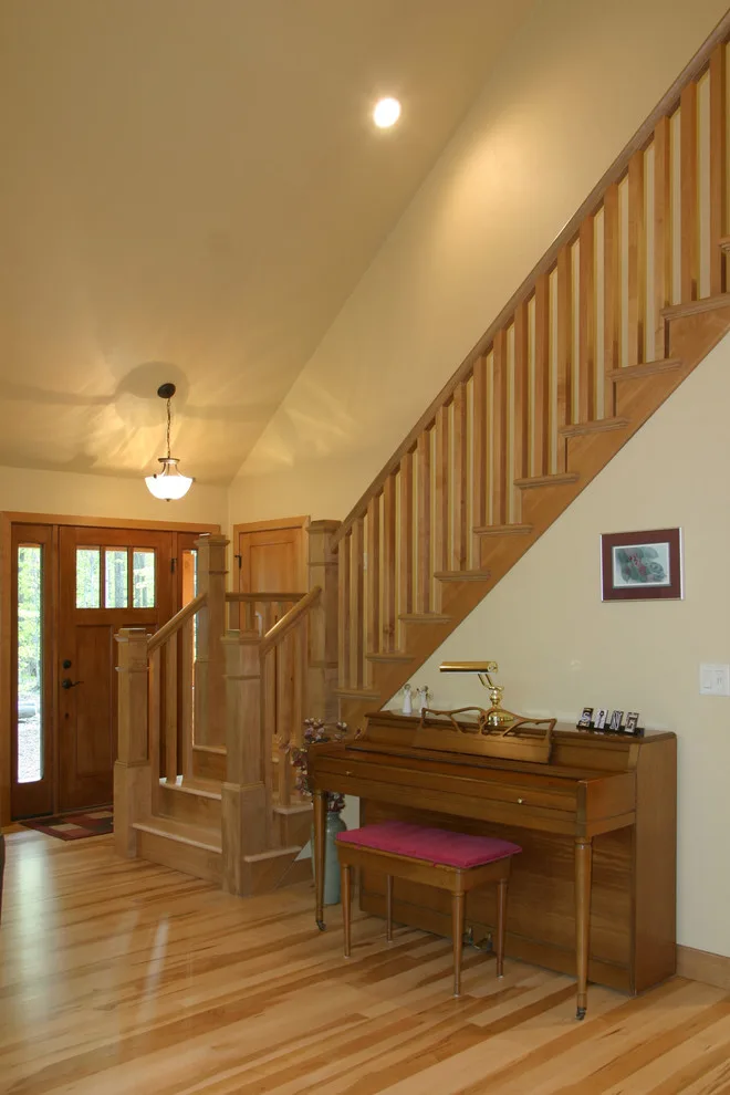 Entrances and Staircases by Bay Lakes Builders - Photo 12