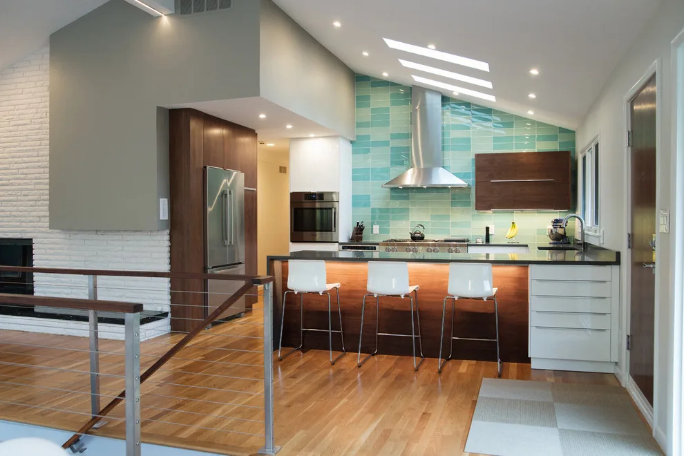 Contemporary Franklin Kitchen by Labra Design Build - Photo 11