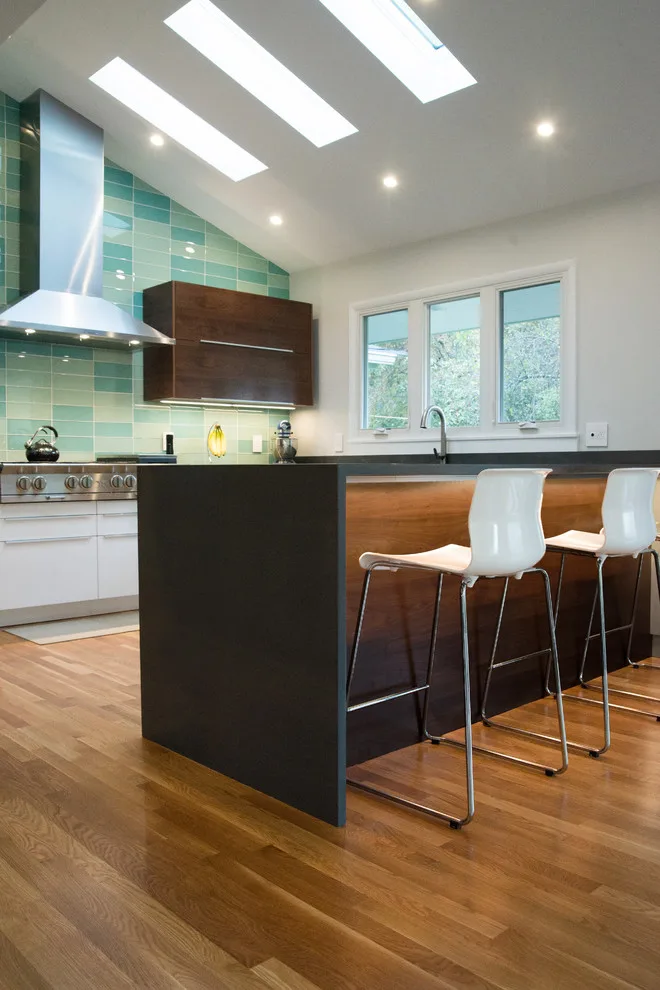 Contemporary Franklin Kitchen by Labra Design Build - Photo 18