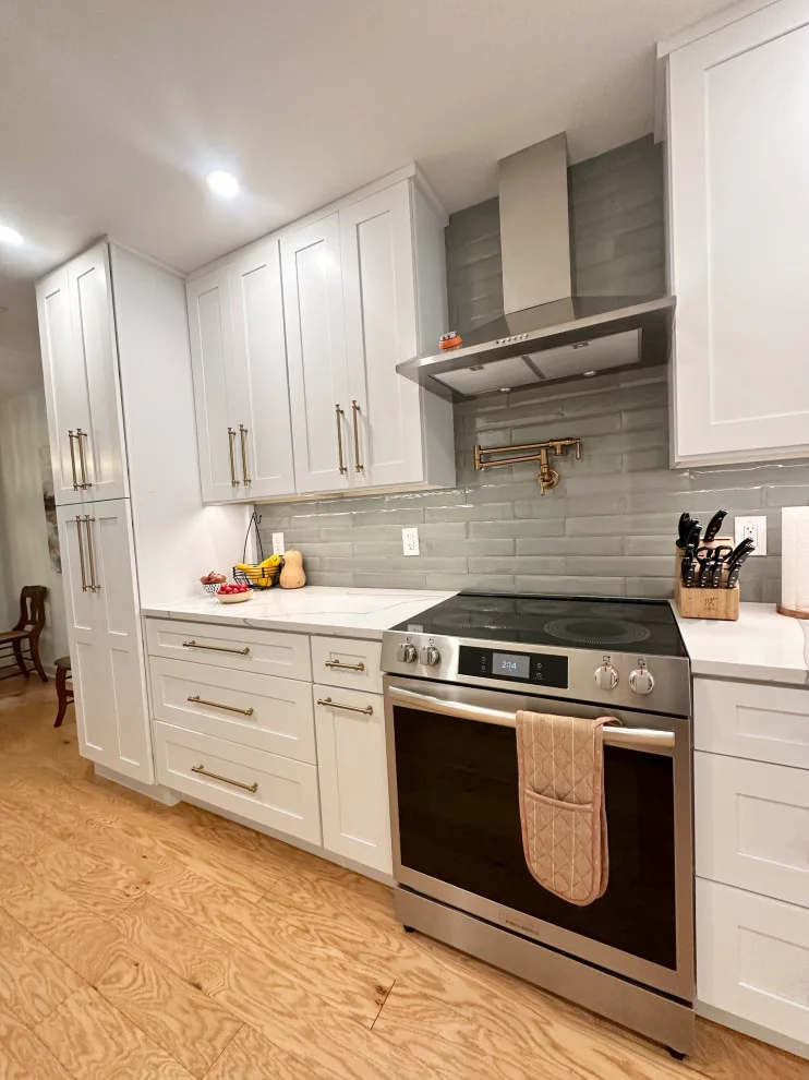 Franklin Avenue Kitchen by Casey Eves Design - Photo 5