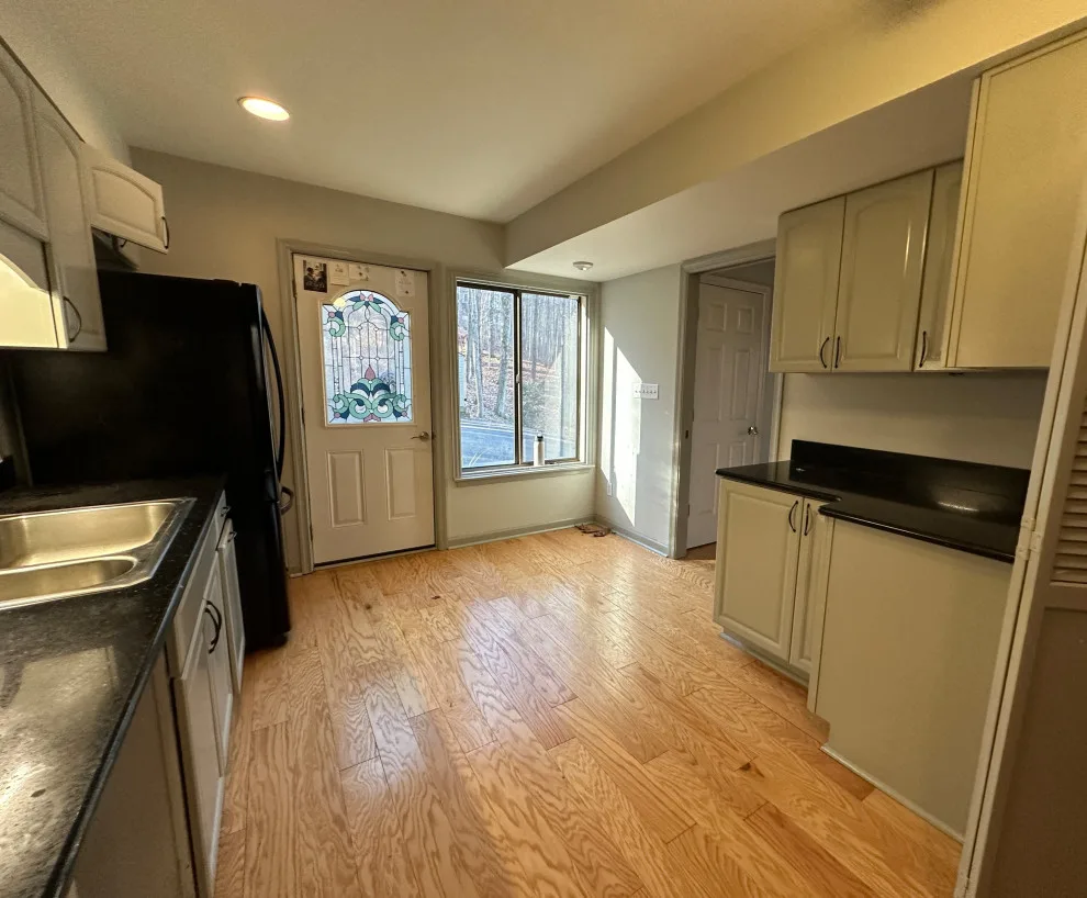 Franklin Avenue Kitchen by Casey Eves Design - Photo 6