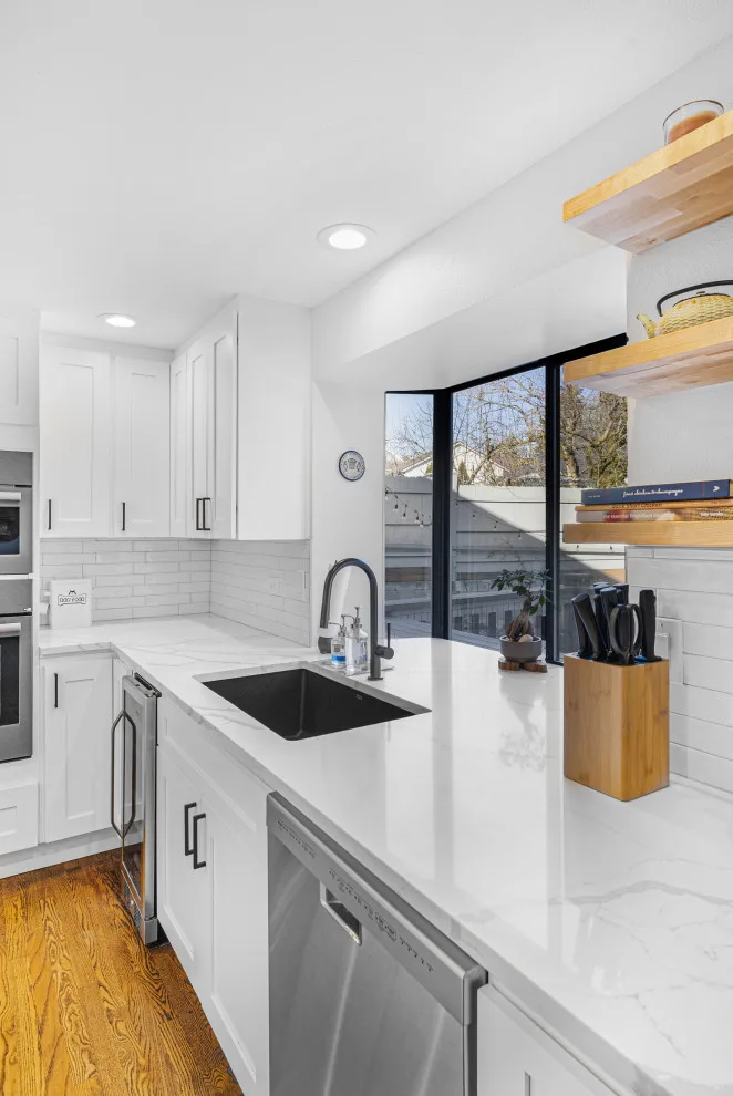Pristine Kitchen in Redmond by United Signature - Photo 7