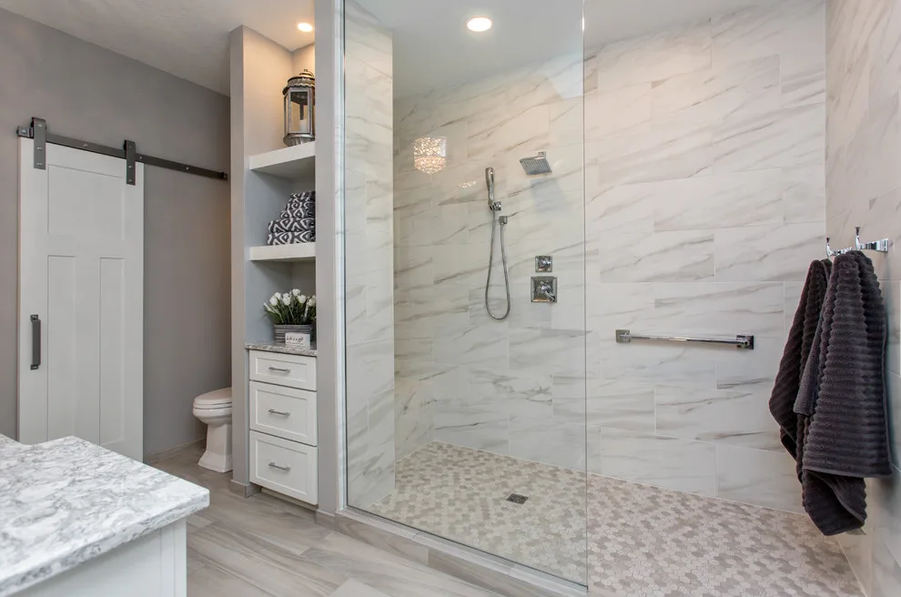 Unified Elegance: The Glam Bath's Spatial Transformation by Red House Remodeling - Photo 17