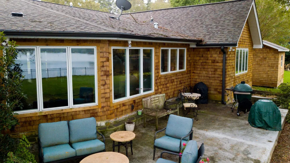 Lake House Restoration by R&R Enterprises Inc - Photo 52