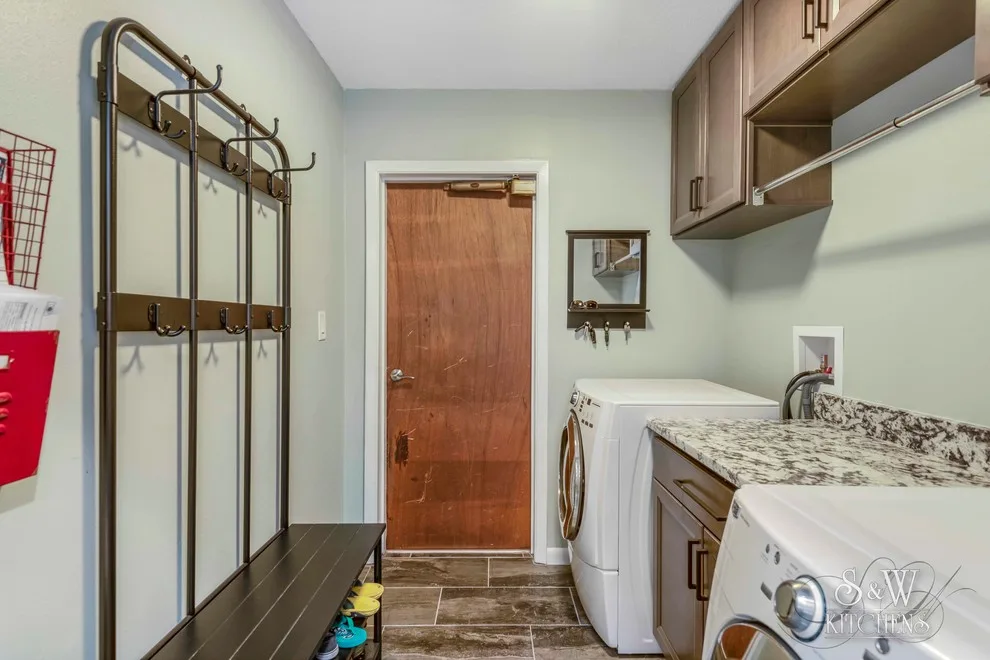 Practical Farmhouse Kitchen by Sarah Kraus Bartelson - S&W Kitchens - Photo 27