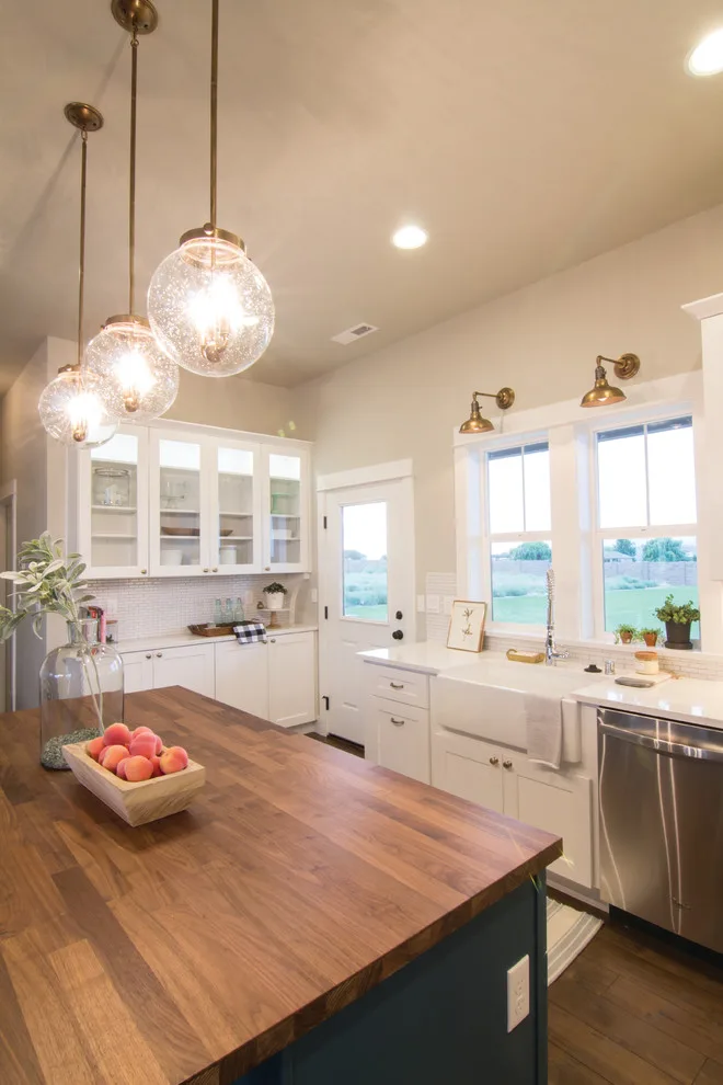 Gale-Rew Construction Custom Bungalow Showcase by Gale Rew Construction, Inc. - Photo 13