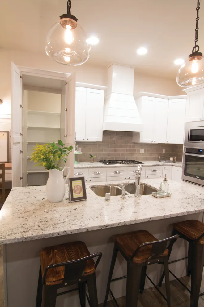 Gale-Rew Construction Personalized Hayley's Cottage 2015 by Gale Rew Construction, Inc. - Photo 18
