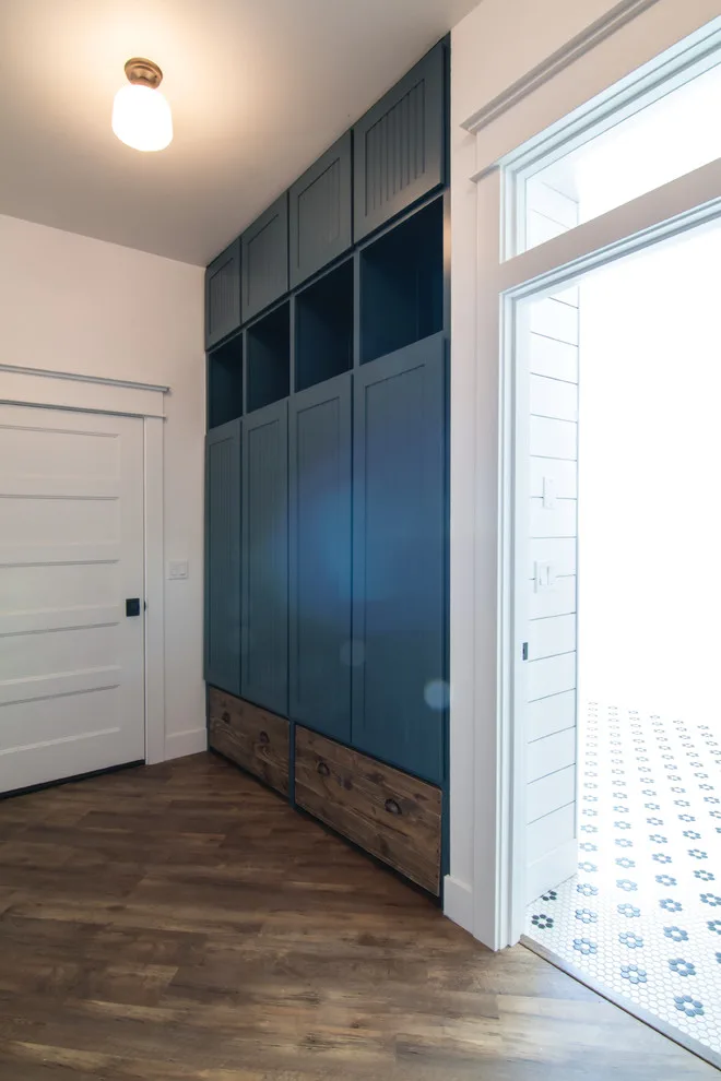Gale-Rew Tailored/Cache by Gale Rew Construction, Inc. - Photo 10