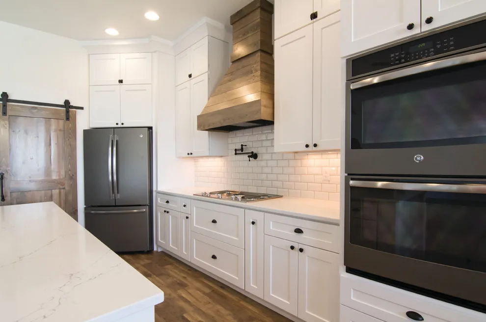 Gale-Rew Tailored/Cache by Gale Rew Construction, Inc. - Photo 9