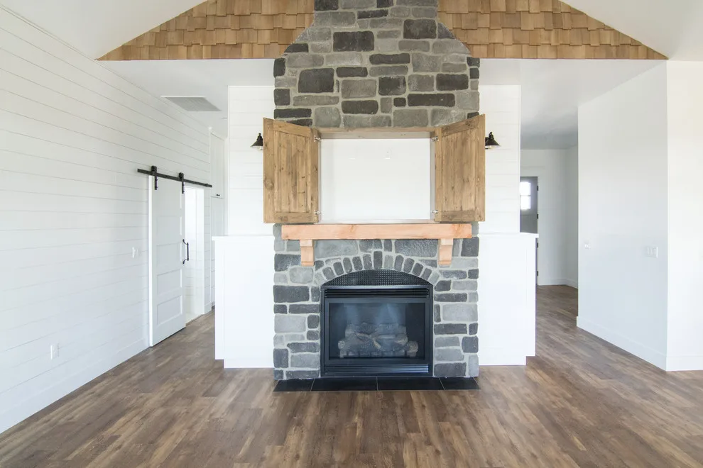 Gale-Rew Tailored/Cache by Gale Rew Construction, Inc. - Photo 4