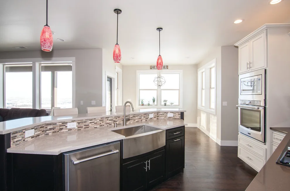 Roth Custom Home by Gale Rew by Gale Rew Construction, Inc. - Photo 5