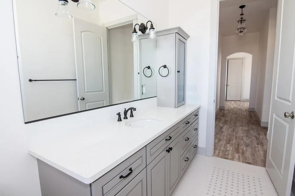 Gale Rew Construction, Inc. - Photo 4