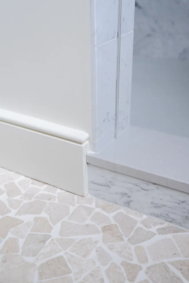 Guest Bathroom 1: Gallery House by Armitage Interiors - Home Design & Renovation - Photo 2