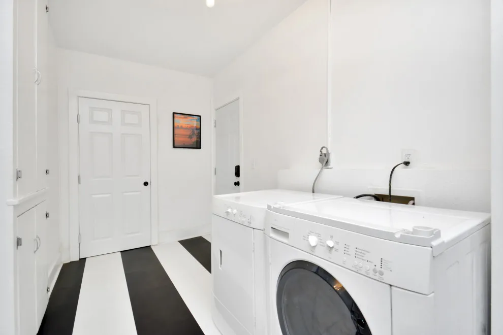 Galveston Four Unit Vacation Rental by Leisure Blvd - Photo 29