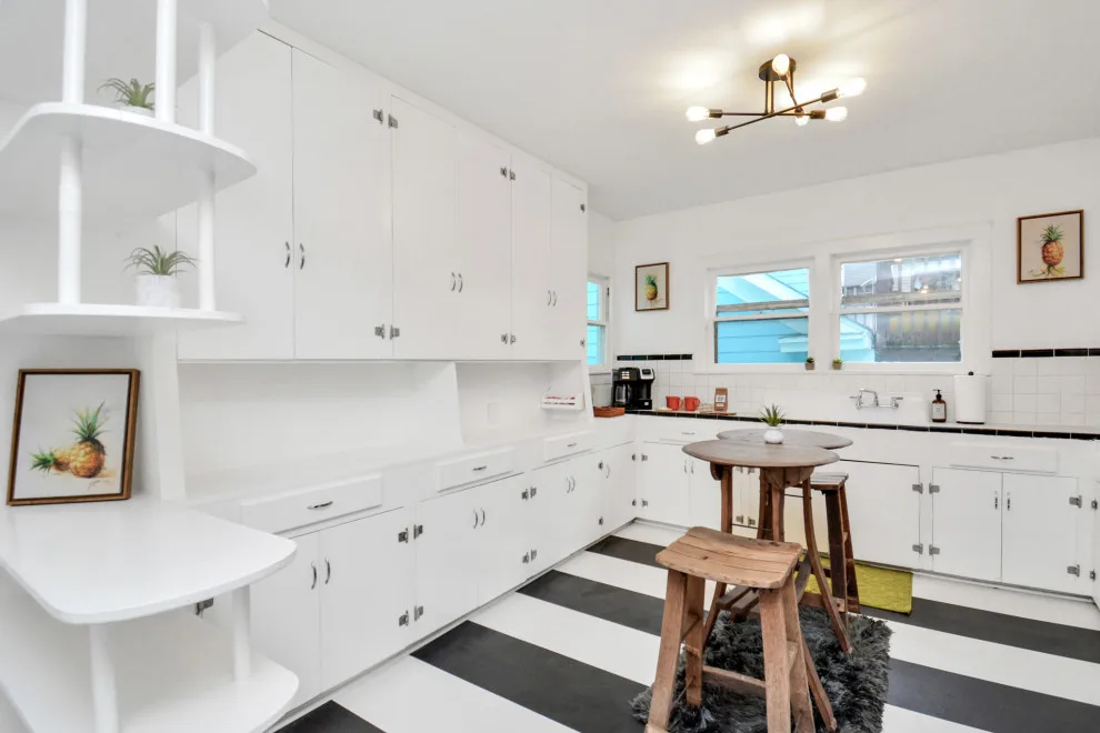 Galveston Four Unit Vacation Rental by Leisure Blvd - Photo 16