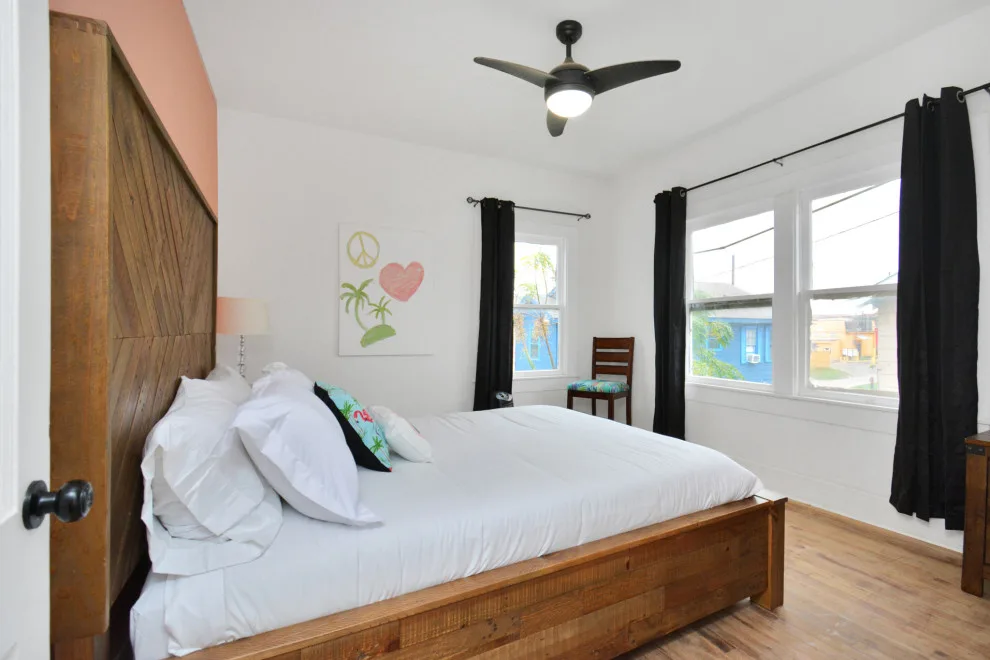 Galveston Four Unit Vacation Rental by Leisure Blvd - Photo 18