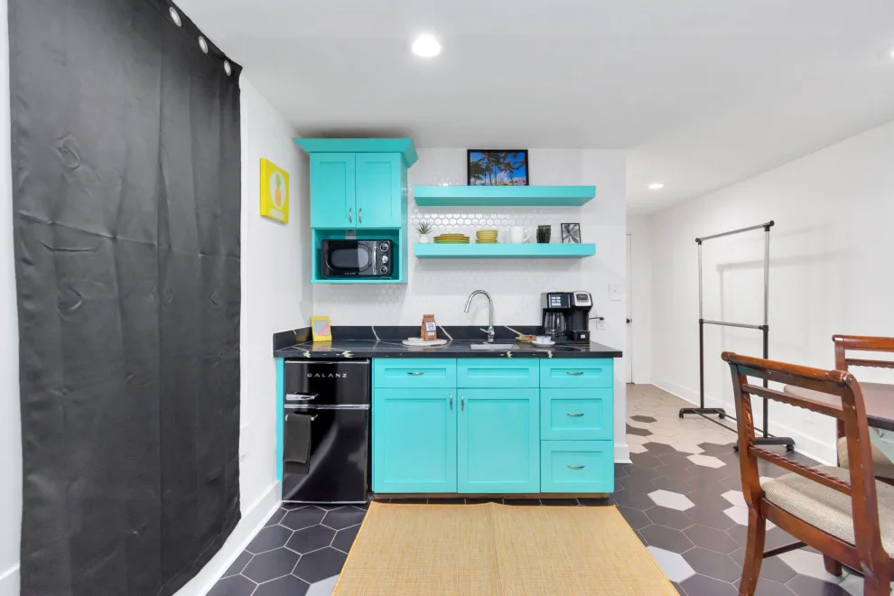 Galveston Four Unit Vacation Rental by Leisure Blvd - Photo 52