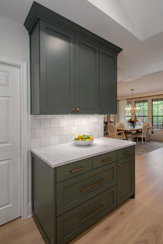Dallas Kitchen in Hunter Green by Sardone | McLain - Photo 16