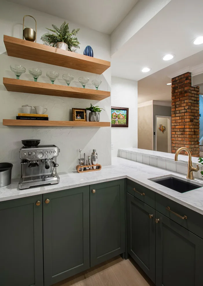 Dallas Kitchen in Hunter Green by Sardone | McLain - Photo 3