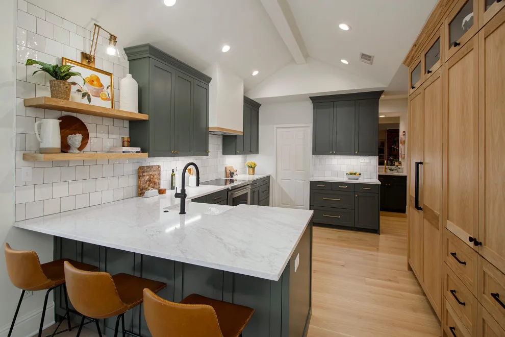 Dallas Kitchen in Hunter Green by Sardone | McLain - Photo 8