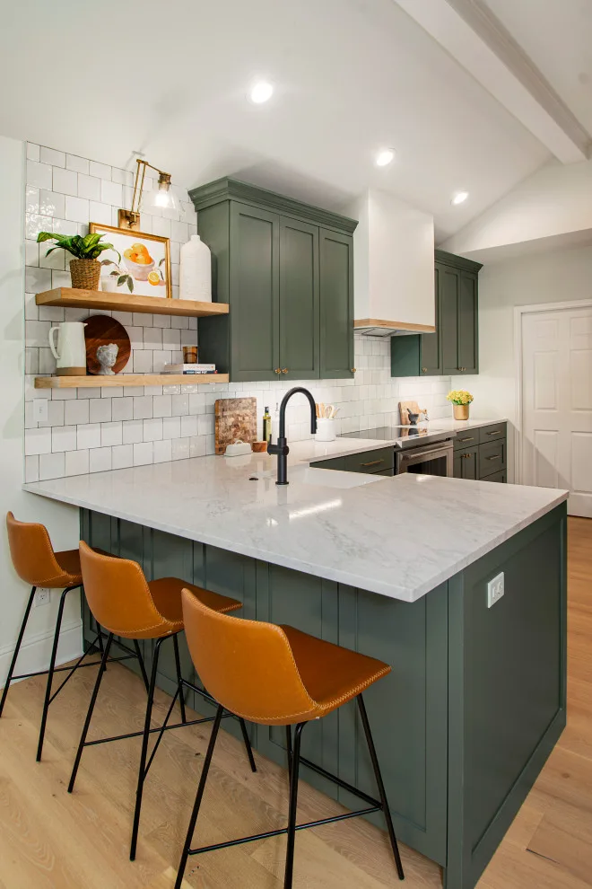 Dallas Kitchen in Hunter Green by Sardone | McLain - Photo 10