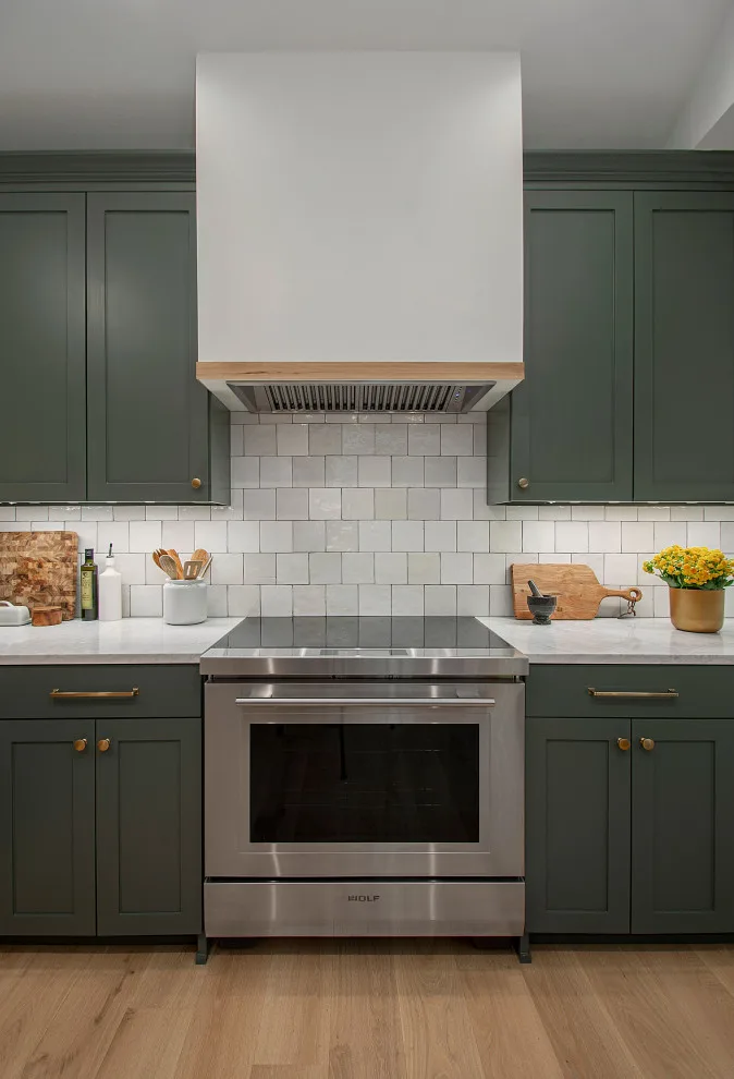 Dallas Kitchen in Hunter Green by Sardone | McLain - Photo 5