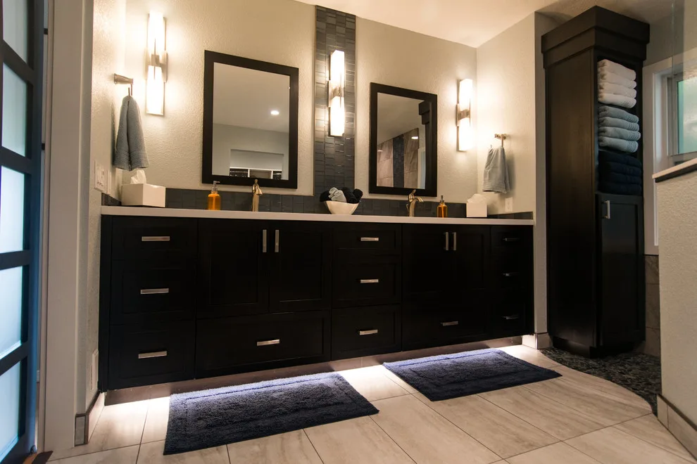 Master Bathroom at Gate House Court by Renaissance Remodeling - Photo 4