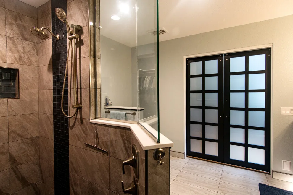 Master Bathroom at Gate House Court by Renaissance Remodeling - Photo 7