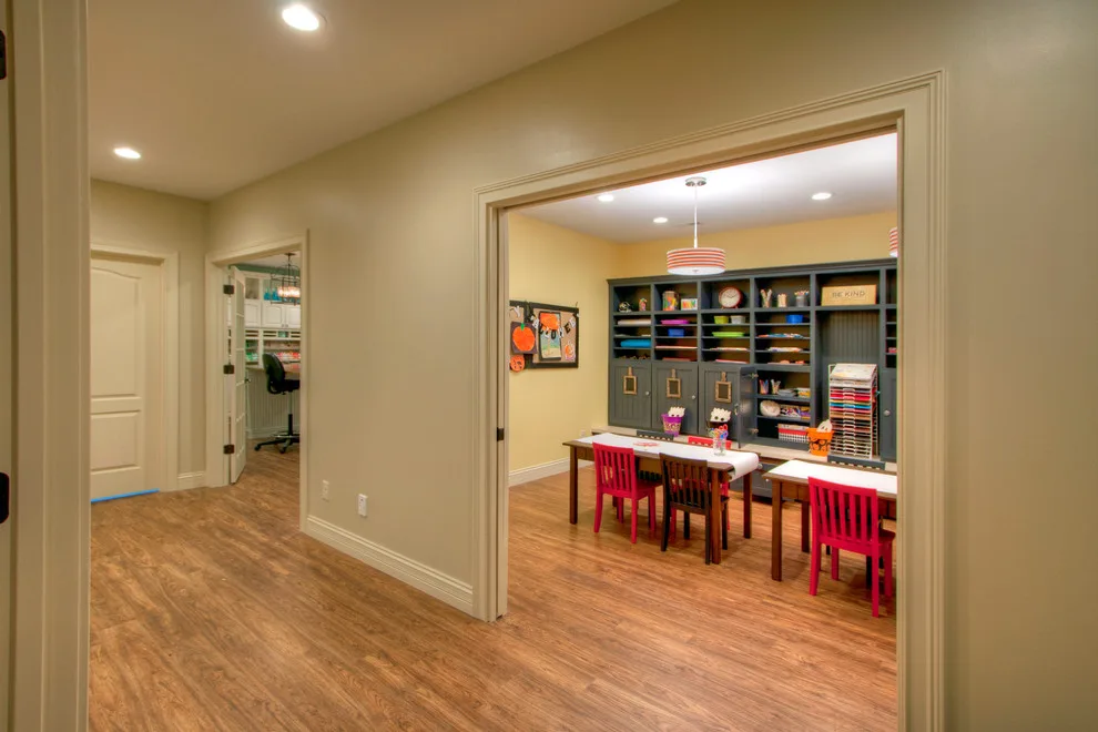 Creve Couer, MO Gift Wrapping and Children's Craft Studio by Mosby Building Arts - Photo 17