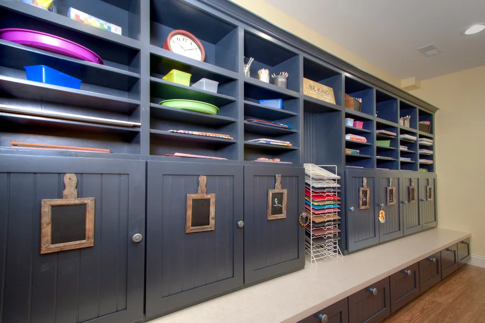 Creve Couer, MO Gift Wrapping and Children's Craft Studio by Mosby Building Arts - Photo 12