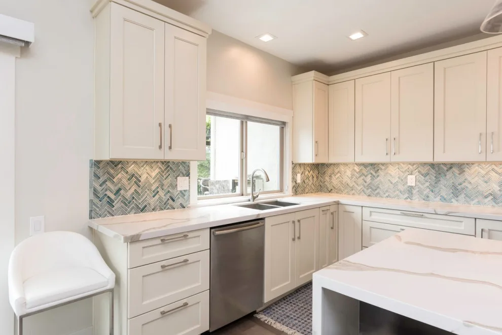 Glencrest Renovation Project by Buildersmith Inc. - Photo 2