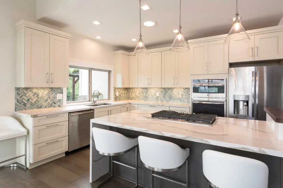 Glencrest Renovation Project by Buildersmith Inc. - Photo 8