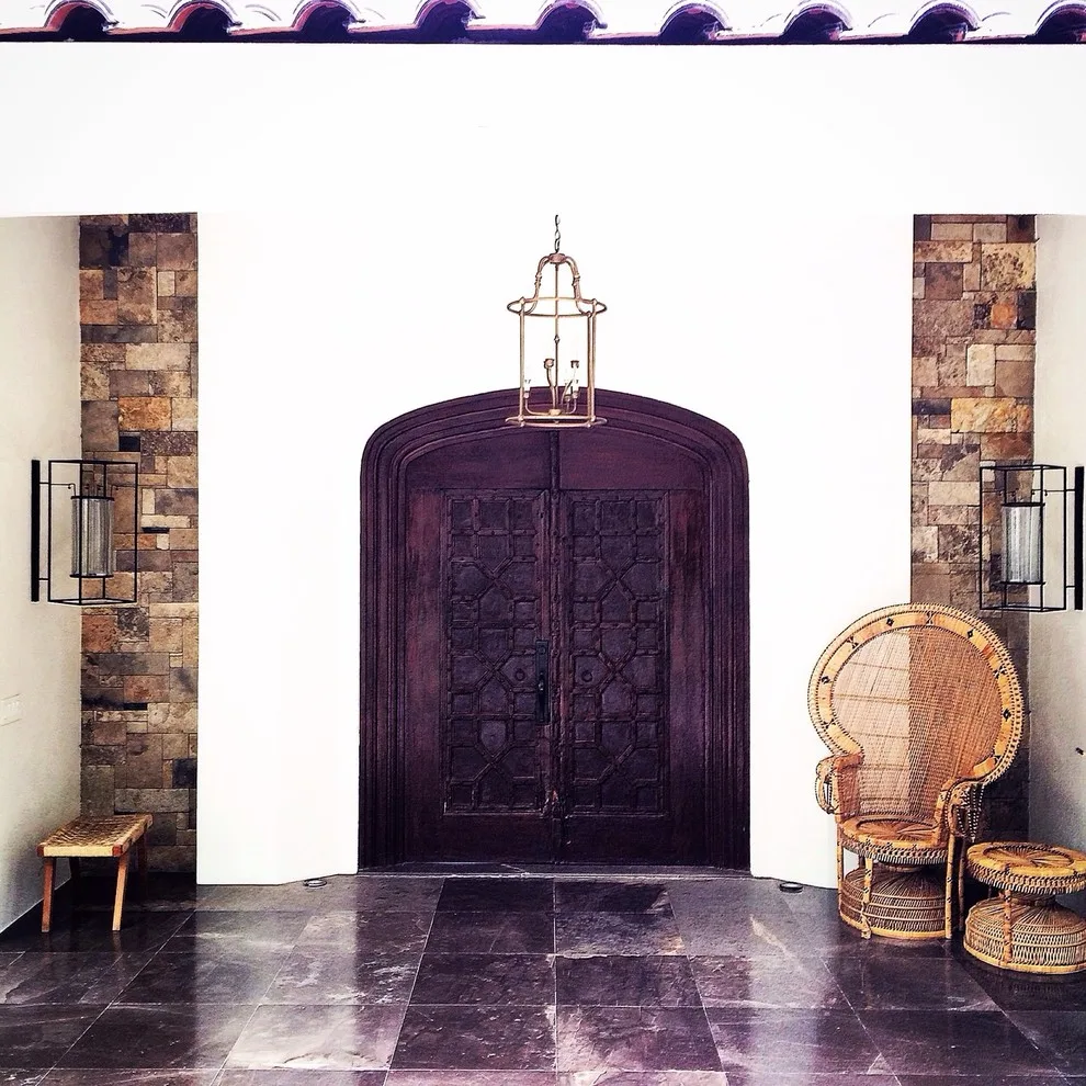 Elegant Home Entrances by Cynthia Lozano Lifestyle-interior Design - Photo 2