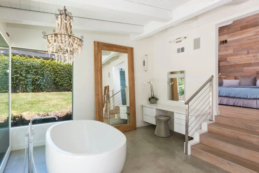 Malibu Market And Design - Photo 12