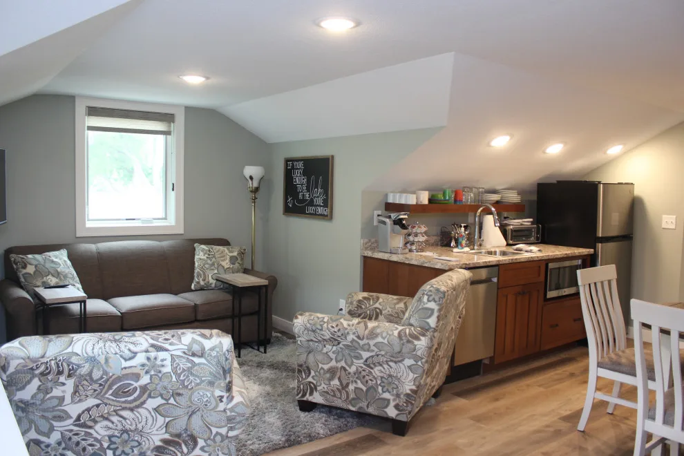 Family-Friendly Guest House by 3D Builders - Photo 4