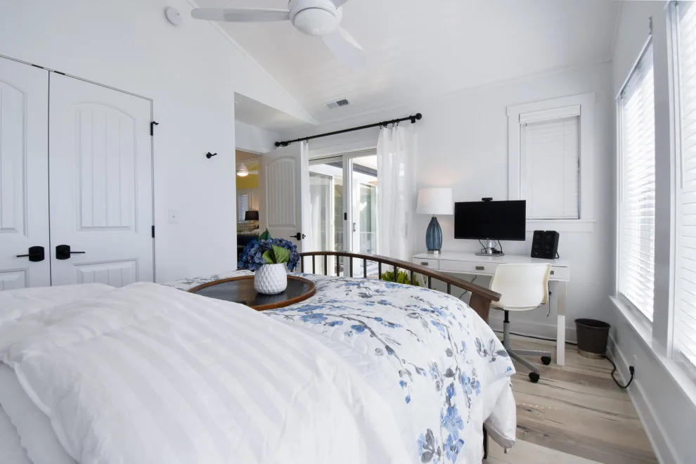 Hamilton Lake Residence - 20128 by Homes By JICI - Photo 14