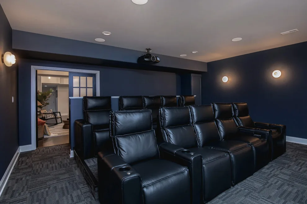 Hamilton Suitable by Jones Design Group LLC - Photo 6