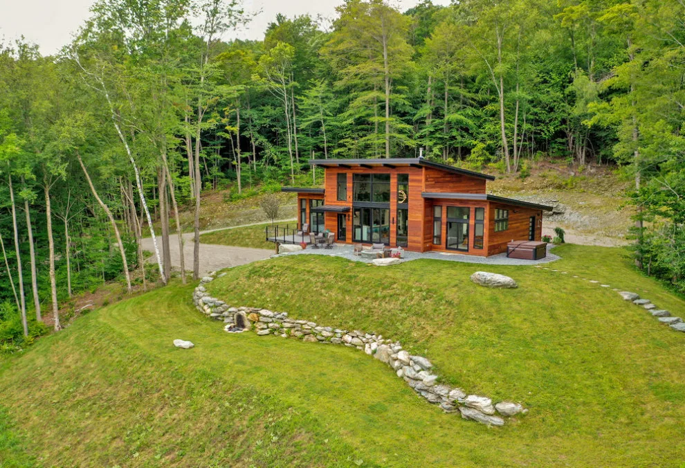 Mountain Home by Yankee Barn Homes - Photo 27