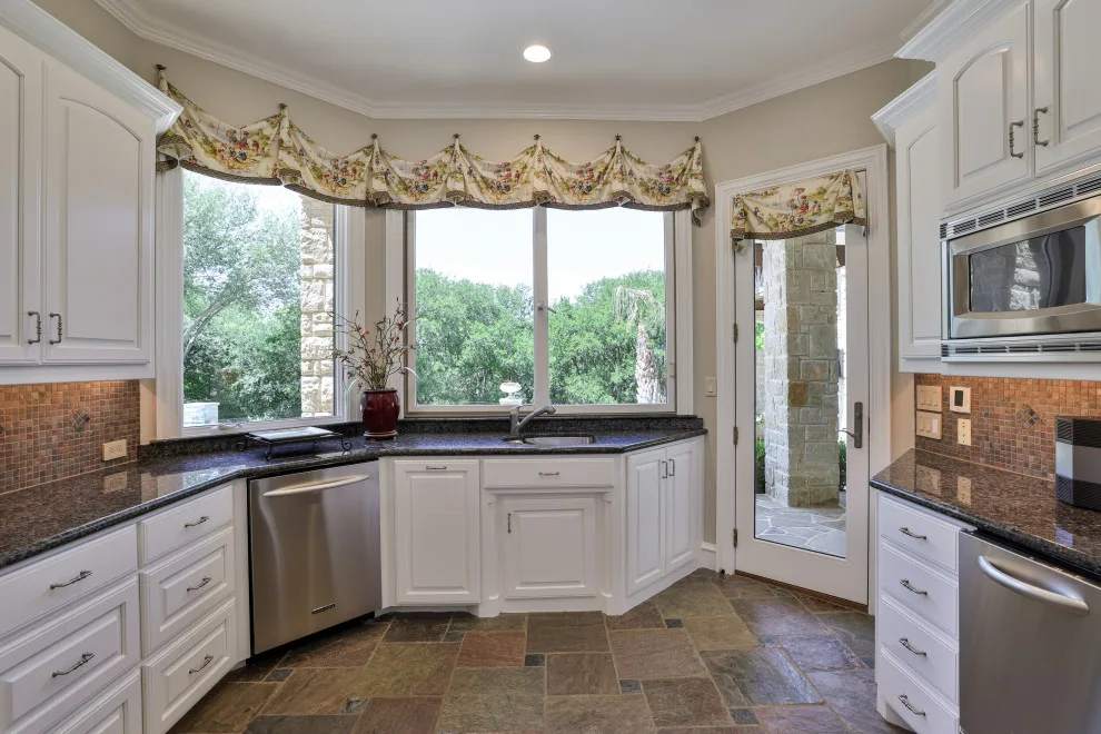 Hillside Heritage by Fred Parker Company, Inc. - Photo 15