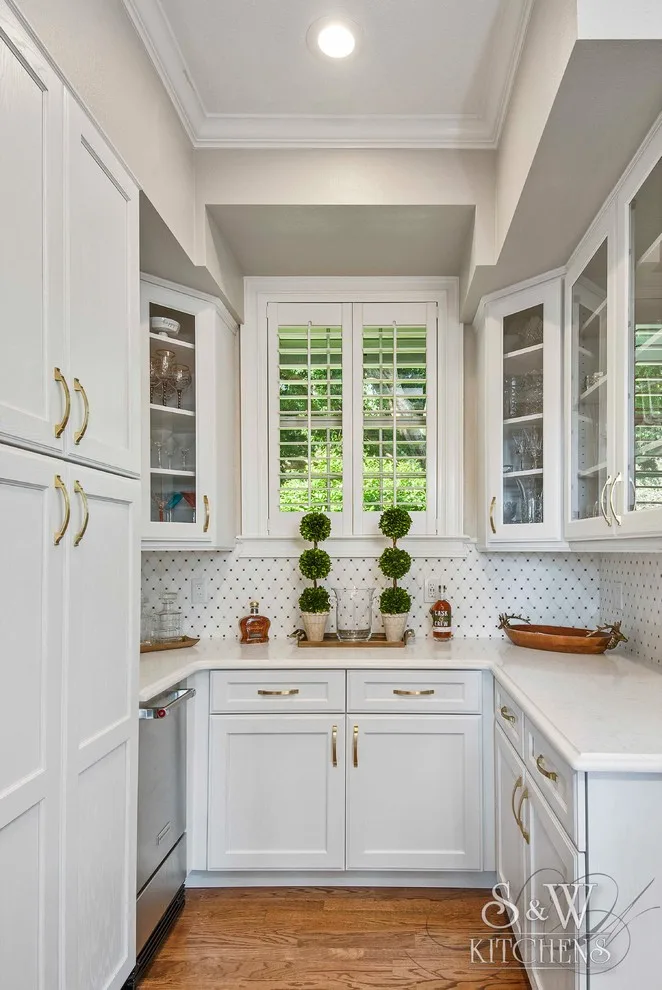 Golden Touch Kitchen and Butler's Pantry by Sarah Kraus Bartelson - S&W Kitchens - Photo 7