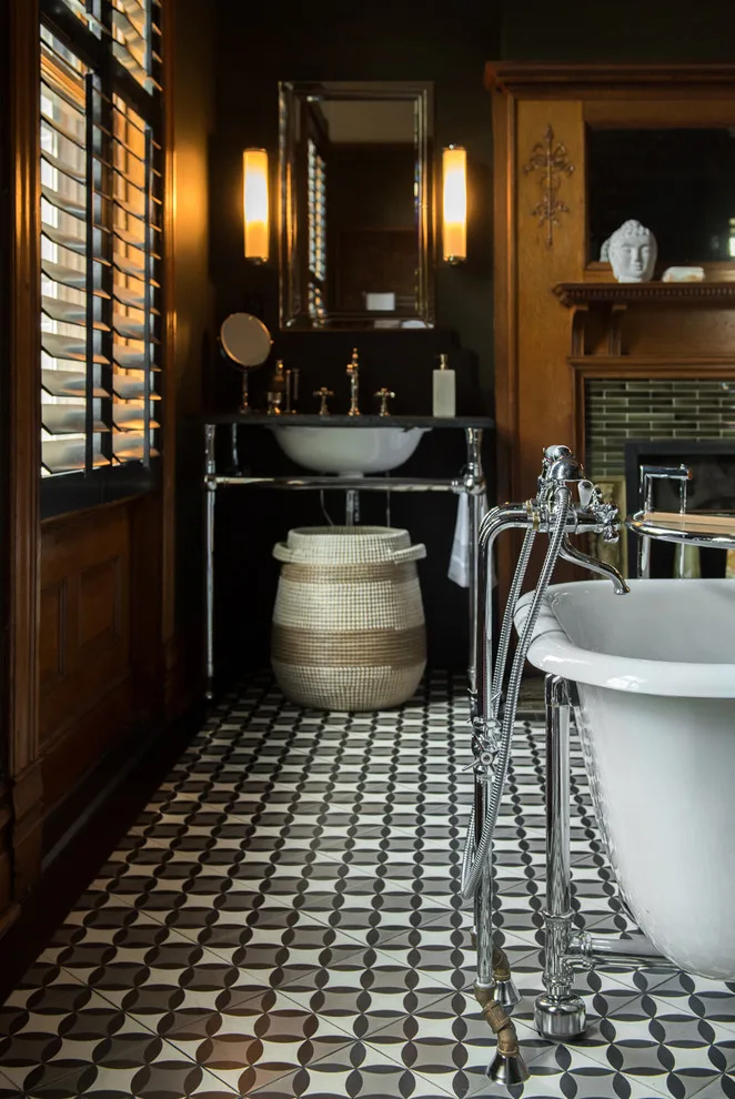 Heritage District Getaway by Nistenhaus Design LLC - Photo 20