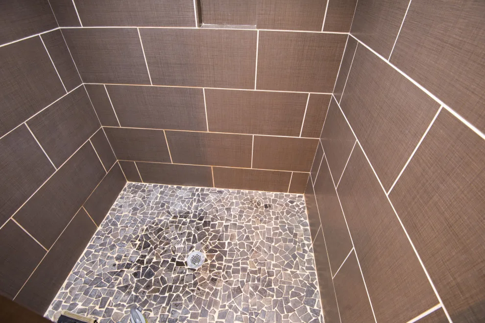 Home Renovation by R&R Enterprises Inc - Photo 47