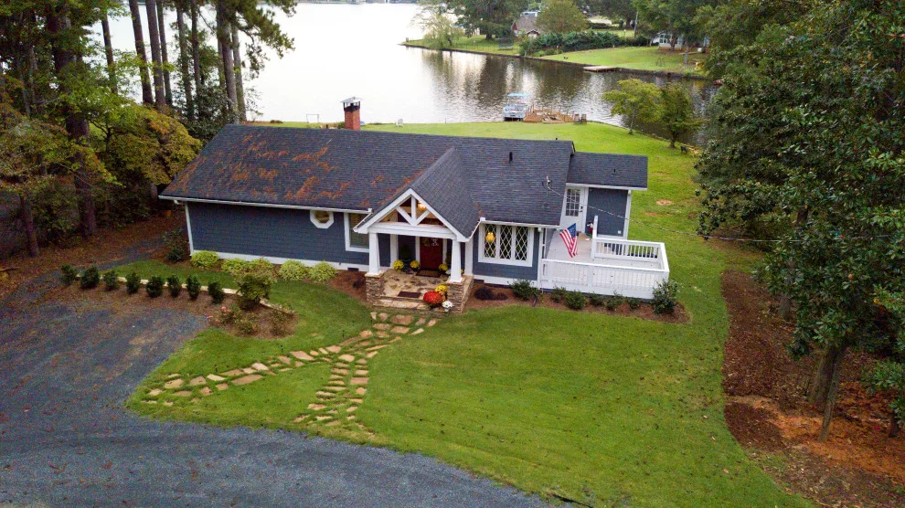 Home Renovation by R&R Enterprises Inc - Photo 18